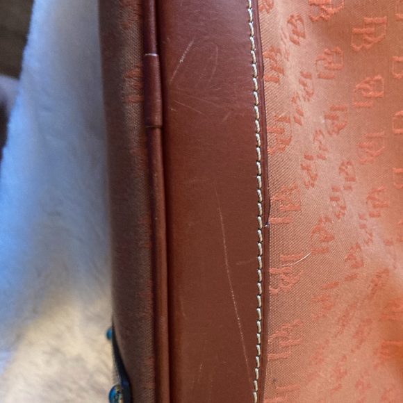 Unique Logo Dooney & Burke Purse - Picture 10 of 11